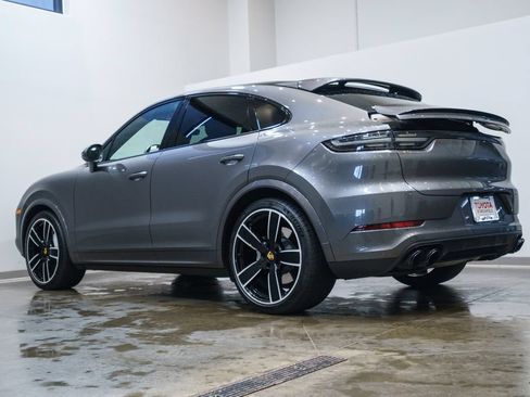 Used 2020 Porsche Cayenne Turbo AWD/4WD image 7