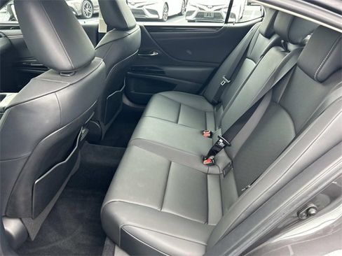 Used 2023 Lexus ES 350 350 image 18