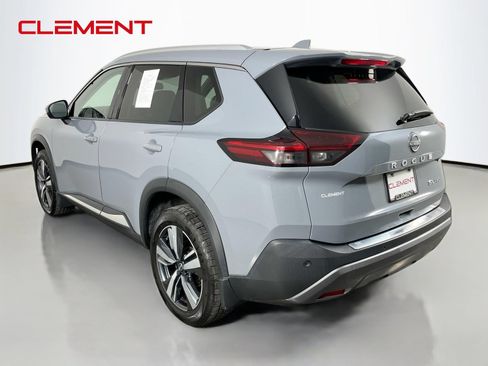 Used 2023 Nissan Rogue SL AWD/4WD image 8