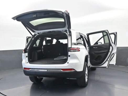 New 2026 Jeep Grand Cherokee Laredo X RWD image 74