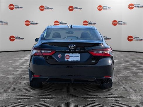 Used 2022 Toyota Camry SE w/ Cold Weather Package image 6