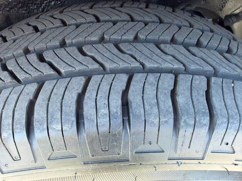 Used 2013 Toyota Sequoia SR5 AWD/4WD image 31