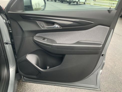 Used 2025 Chevrolet TrailBlazer LT w/ Convenience Package image 56