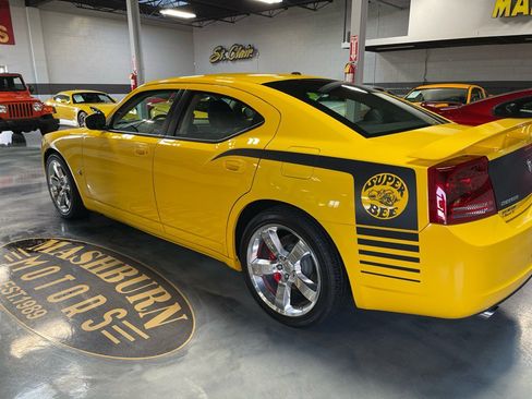 Used 2007 Dodge Charger SRT8 w/ SRT Option Group III image 16