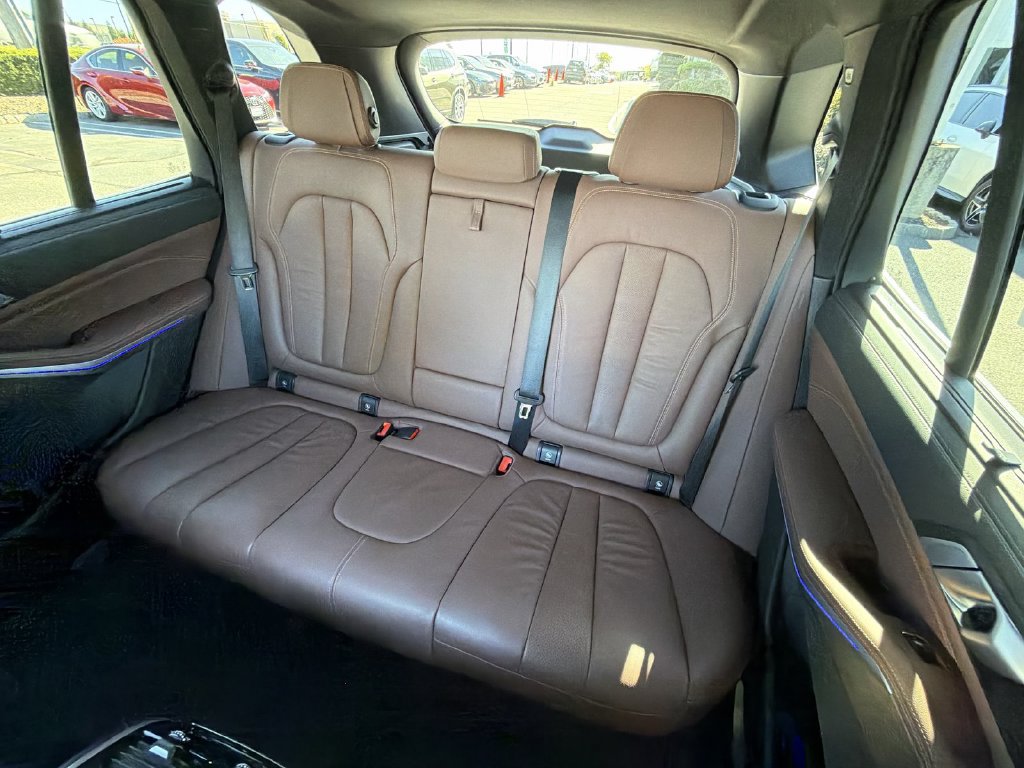 Used 2020 BMW X5 xDrive40i w/ Premium Package AWD/4WD image 21