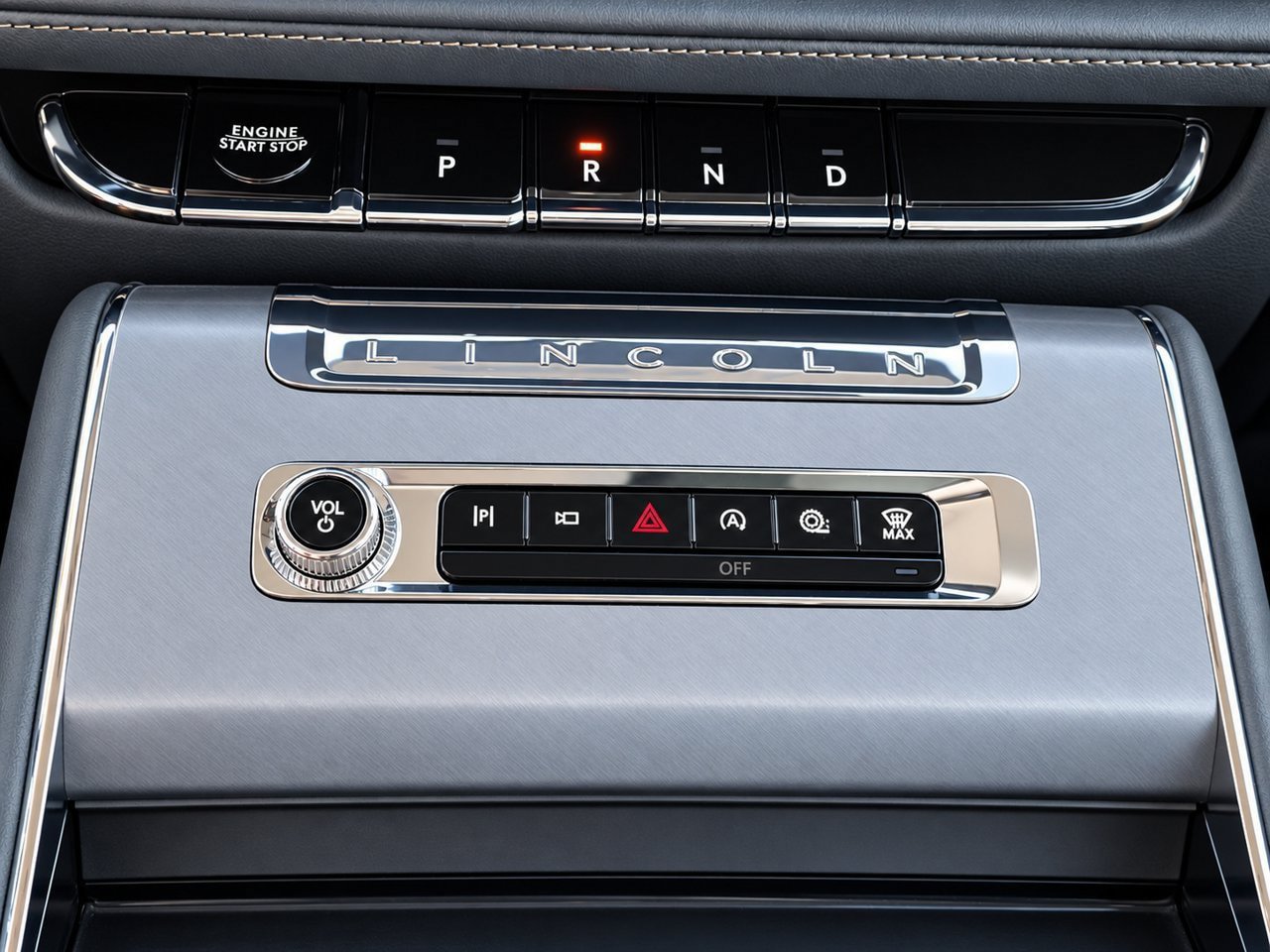 Used 2025 Lincoln Aviator AWD image 18