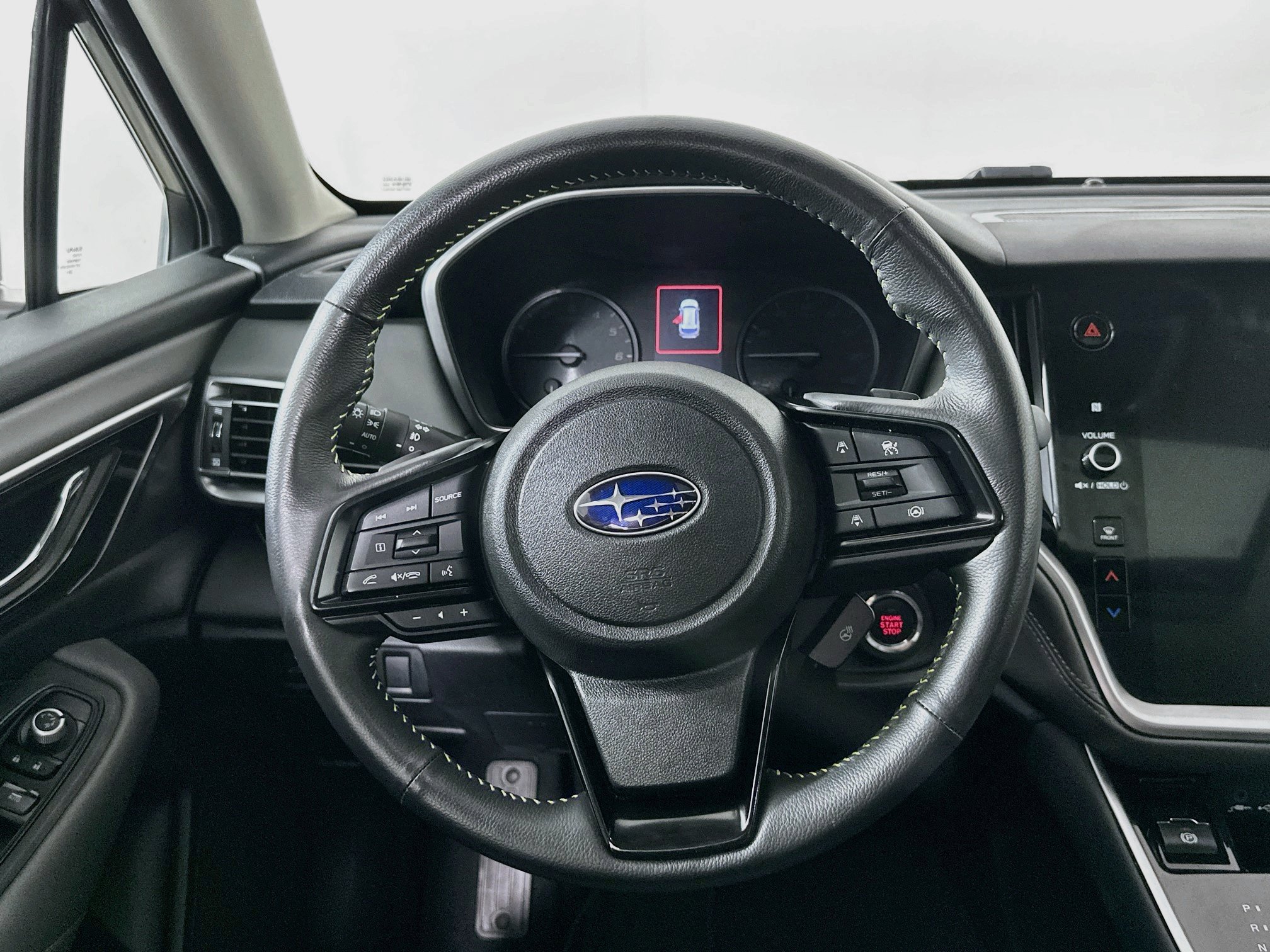 Used 2025 Subaru Outback Onyx Edition AWD/4WD image 17