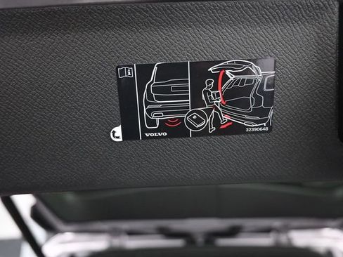 New 2026 Volvo XC90 B6 Plus w/ Protection Package Premier image 26