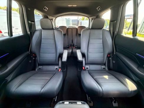 Certified 2024 Mercedes-Benz GLS 450 4MATIC image 17