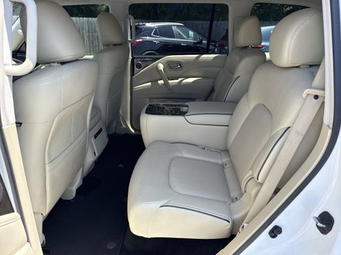 Used 2022 INFINITI QX80 Luxe w/ Cargo Package AWD/4WD image 10