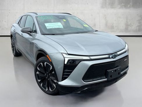 New 2024 Chevrolet Blazer EV RS image 3