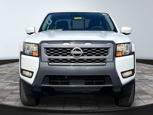Certified 2025 Nissan Frontier SV w/ SV Convenience Package RWD image 2