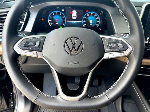 New 2026 Volkswagen Atlas Cross Sport SE FWD image 12