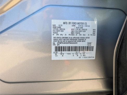 Used 2023 Ford Edge Titanium image 11