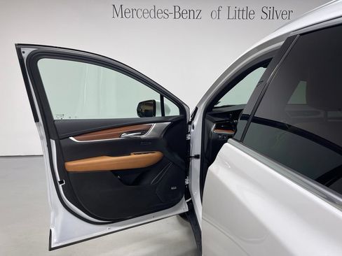 Used 2023 Cadillac XT5 Premium Luxury AWD/4WD image 17
