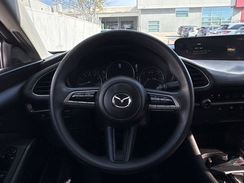 Used 2020 MAZDA MAZDA3 Sedan image 14