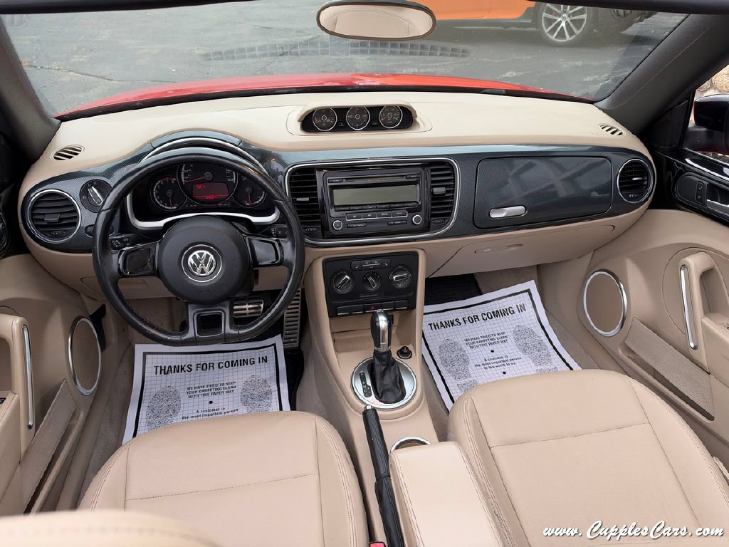 Used 2013 Volkswagen Beetle 2.0T FWD image 19