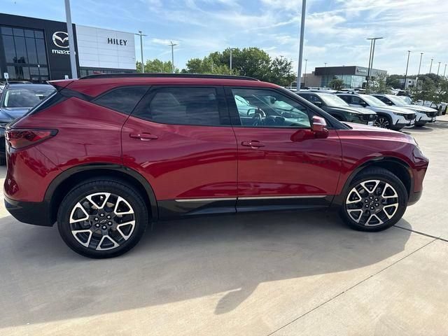 Used 2023 Chevrolet Blazer RS FWD image 4