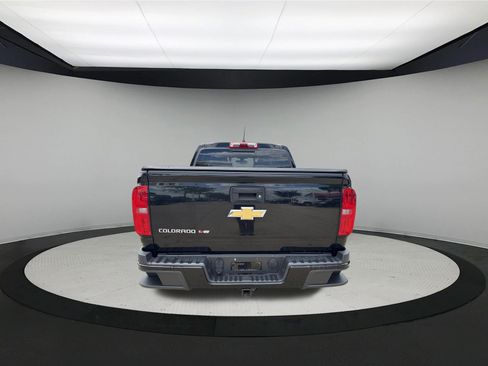 Used 2017 Chevrolet Colorado Z71 AWD/4WD image 6