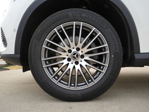 New 2026 Mercedes-Benz GLC 300 GLC 300 image 12