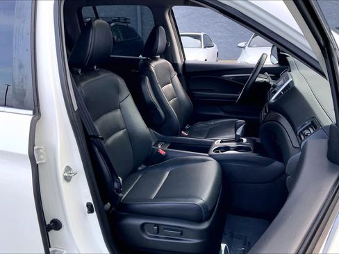 Used 2019 Honda Ridgeline RTL image 8