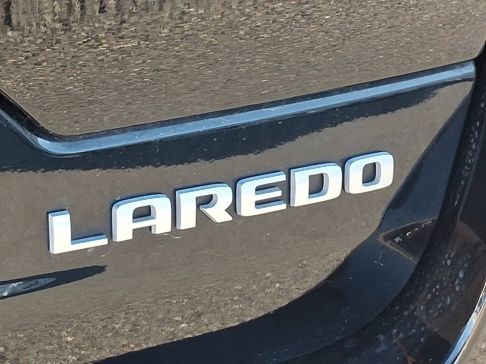 Used 2024 Jeep Grand Cherokee Laredo X w/ Luxury Tech Group I AWD/4WD image 32