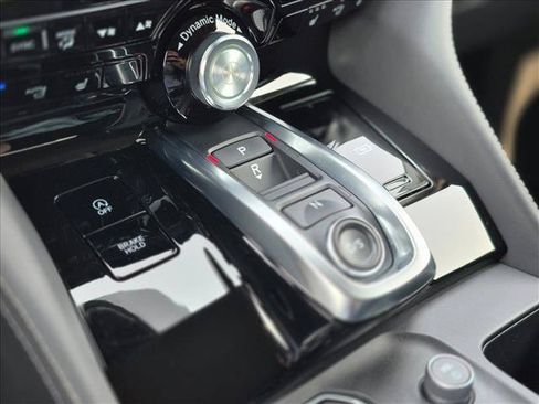 Used 2022 Acura MDX SH-AWD w/ Advance Package image 12