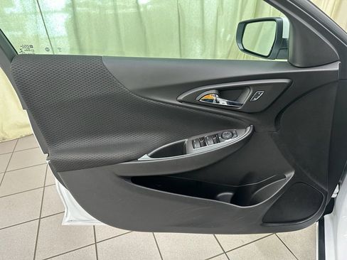 Certified 2024 Chevrolet Malibu RS w/ LPO, Floor Liner Package image 31