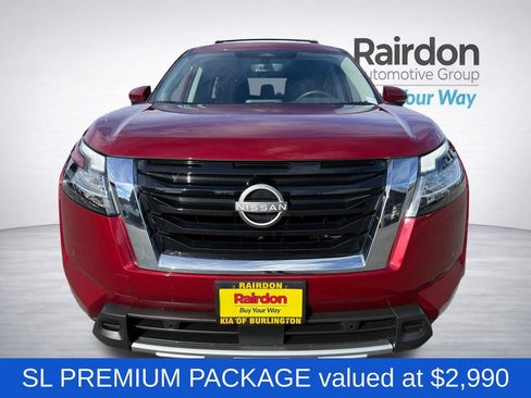 Used 2024 Nissan Pathfinder SL w/ SL Premium Package AWD/4WD image 2