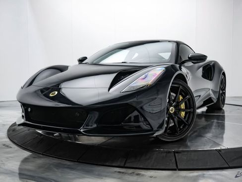 Used 2025 Lotus Emira RWD image 4