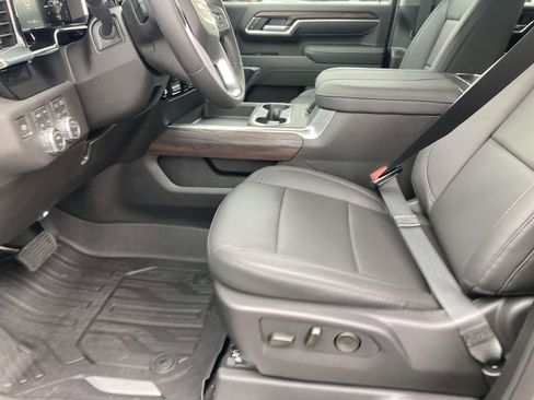 New 2026 GMC Sierra 2500 SLT w/ SLT Convenience Package AWD/4WD image 16