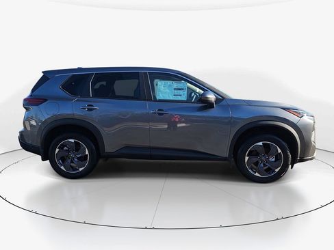 New 2026 Nissan Rogue SV image 4