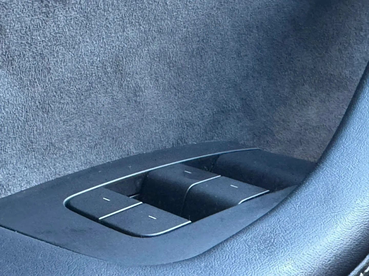 Used 2022 Tesla Model Y Performance AWD/4WD image 42