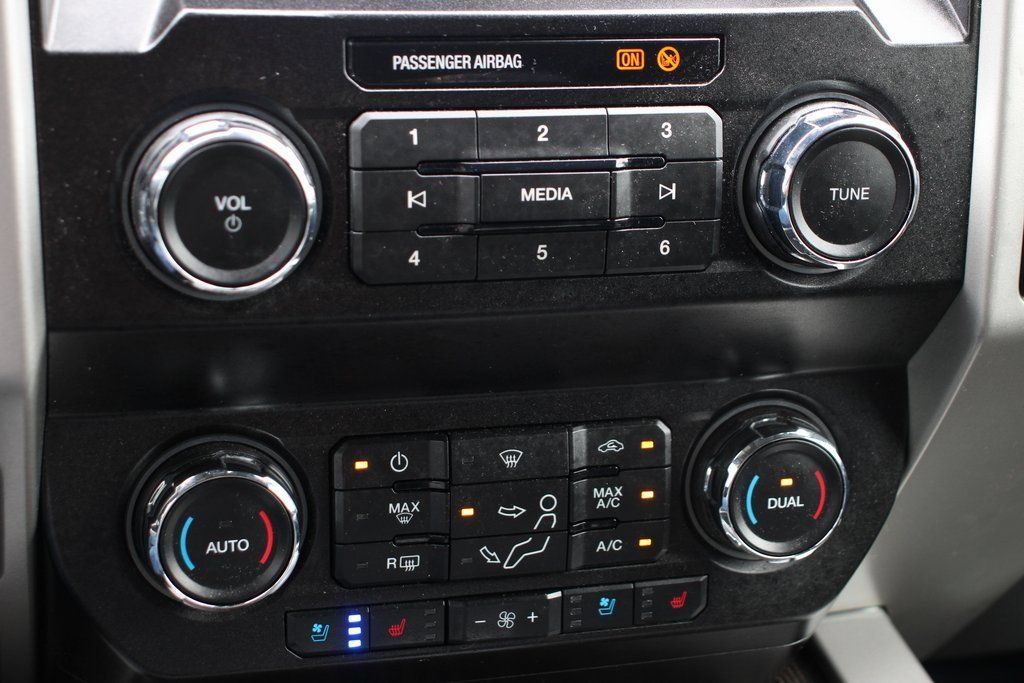 Used 2021 Ford F350 Lariat w/ Lariat Ultimate Package AWD/4WD image 34