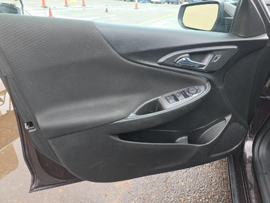 Used 2021 Chevrolet Malibu LT FWD image 8