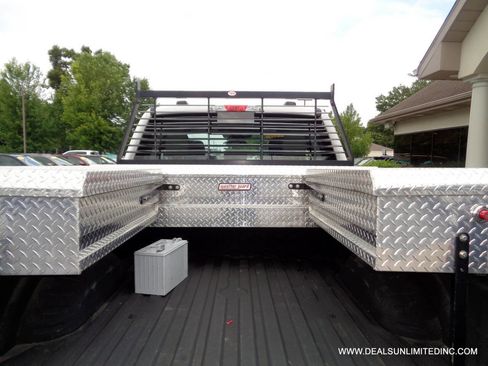 Used 2020 Ford F250 XL w/ Power Equipment Group image 19