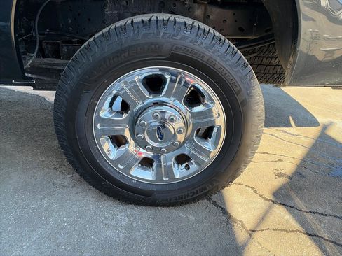 Used 2015 Ford F250 Lariat w/ Lariat Ultimate Package image 15