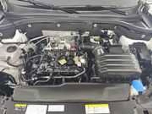 Used 2024 Volkswagen Atlas Cross Sport SE image 12