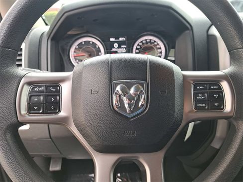 Used 2024 RAM 1500 Classic SLT image 9