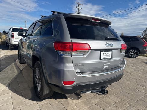 Used 2019 Jeep Grand Cherokee Limited w/ Luxury Group II image 4