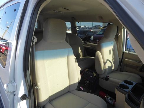 Used 2009 Ford E-350 and Econoline 350 XL image 20
