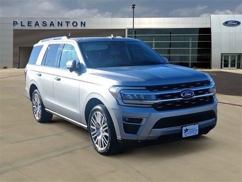 Used 2023 Ford Expedition Limited image 7