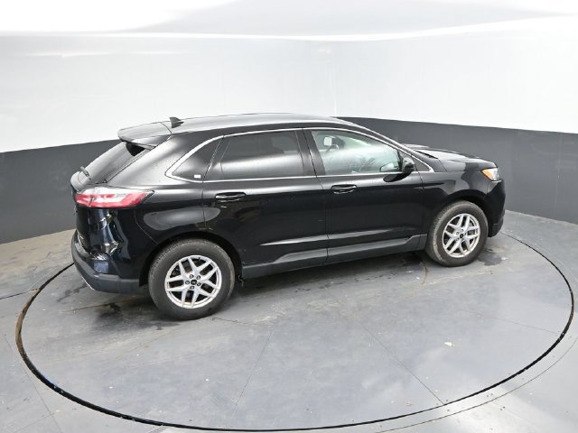 Used 2024 Ford Edge SEL AWD/4WD image 40
