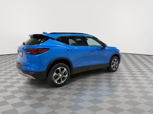Certified 2024 Chevrolet Blazer LT w/ Convenience Package image 11