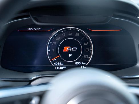 Used 2023 Audi R8 V10 performance image 17