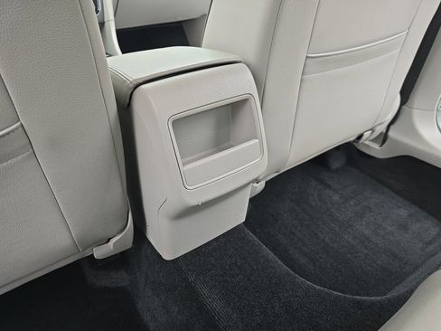 Used 2018 Volkswagen Passat 2.0T R-Line image 13