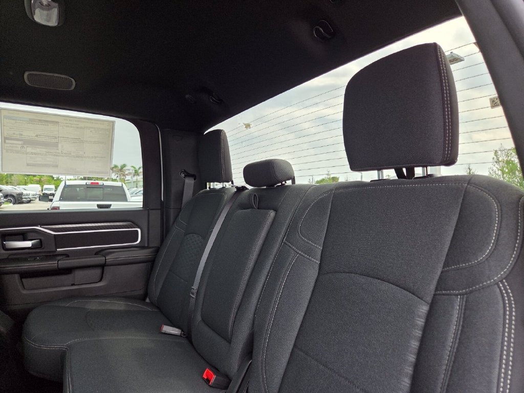 New 2026 RAM 2500 Big Horn AWD/4WD image 21