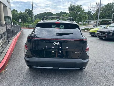 Used 2024 Hyundai Kona SEL FWD image 4