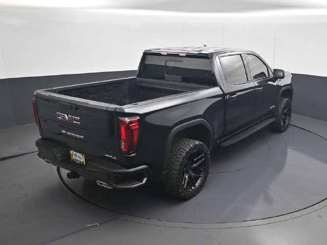 Used 2025 GMC Sierra 1500 AT4 w/ AT4 Premium Package AWD/4WD image 17