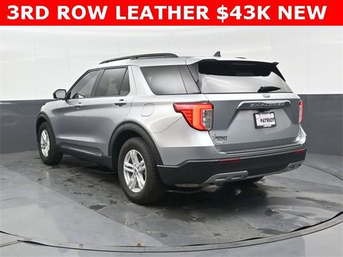 Used 2024 Ford Explorer XLT w/ Equipment Group 202A image 6